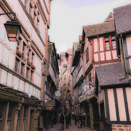 12-Hour Private Mont Saint Michel Tour from Paris, Caen or Bayeux