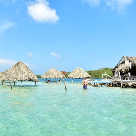 9-Hour Cartagena Rosario Islands Tour with Snorkelling and Cholon