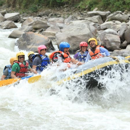 8-Day Sun Koshi River Rafting Tour to Chatara with Riverside Camping