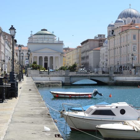 2-Hour Trieste Walking Tour with Coffee Traditions and Habsburg History