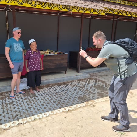 2-Day Samarinda Cultural Tour with Pampang and Marimar Food Bazaar