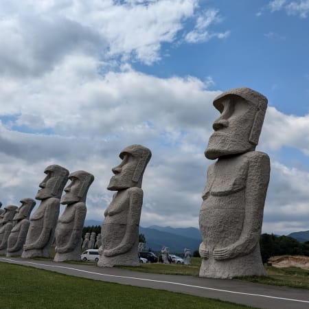 8-Hour Sapporo Hill of the Buddha Tour with JR Tower and Sake Tasting