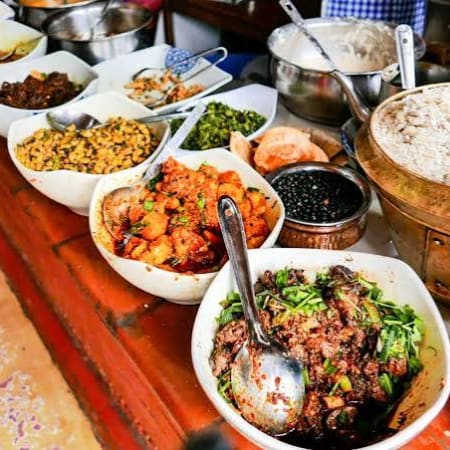 3-Hour Kathmandu Food and Drink Walking Tour through Thamel and Ason