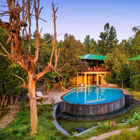 2-Day Kanha Photo Safari Tour with Exclusive Jeep Wildlife Shoots
