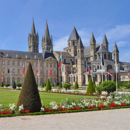2-Hour Caen Private Walking Tour with a Local