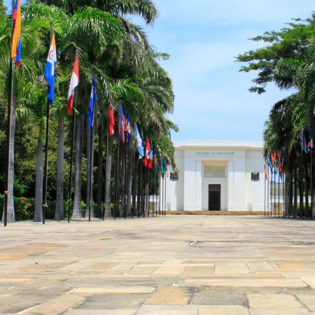 5-Day Santa Marta and Tayrona Tour with Minca Coffee Experience