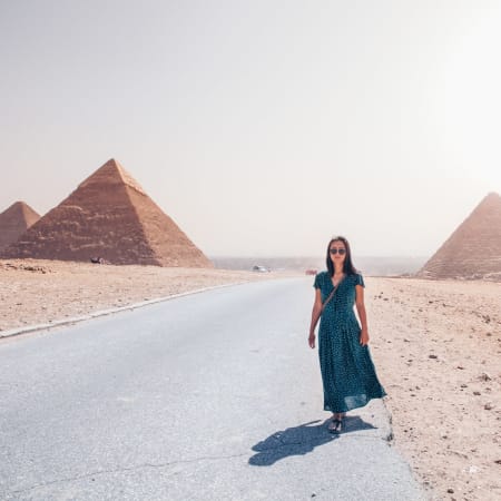 1-Day Cairo and Giza Sightseeing Tour with Pyramids and Museum
