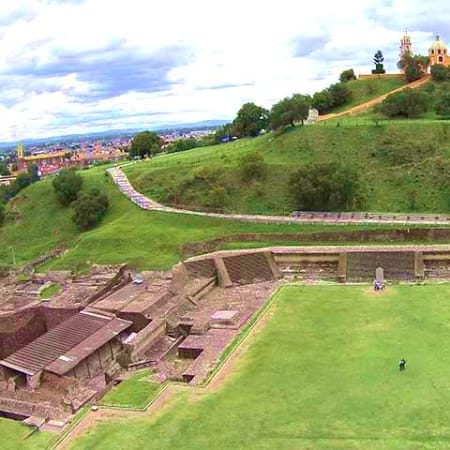 5-Hour Cholula Architecture Tour with the Great Pyramid and Baroque Gems