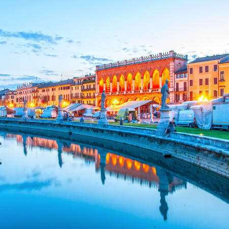 1-Hour Padova Walking Tour with a Local through Hidden Gems