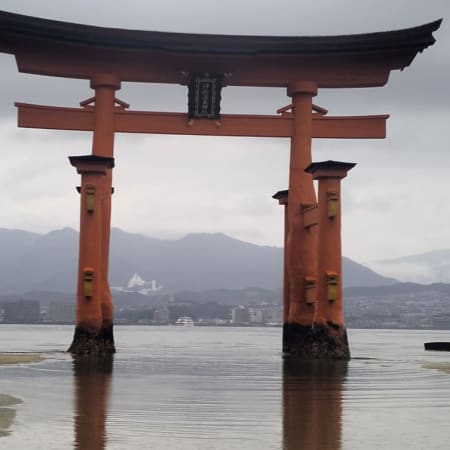 Hiroshima and Miyajima Island Private Guided Tours