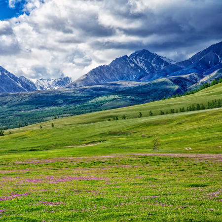 9-Day Mongolia Cultural Tour with Khuvsgul Lake and Reindeer Village