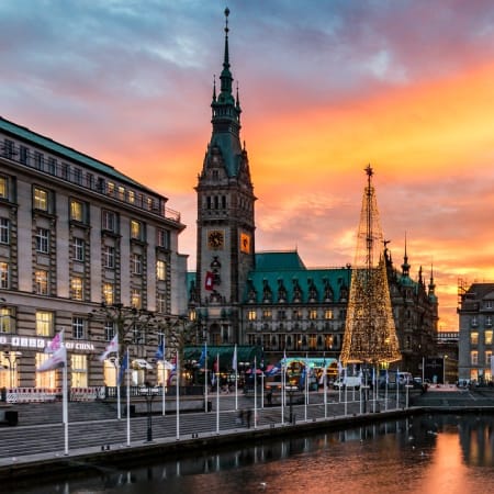 2-Hour Private Hamburg Walking Tour with Elbphilharmonie Views