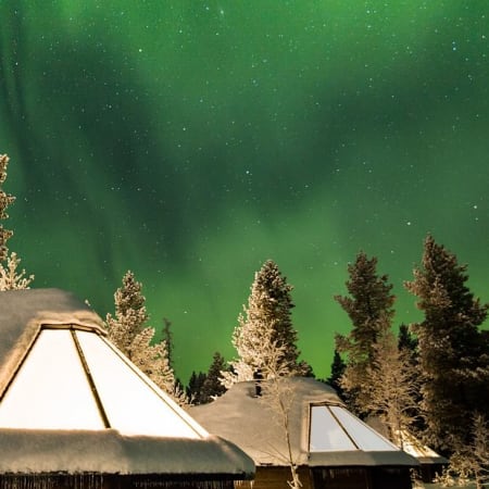 3-Day Ivalo Aurora Glass Cabin Tour with Winter Activities