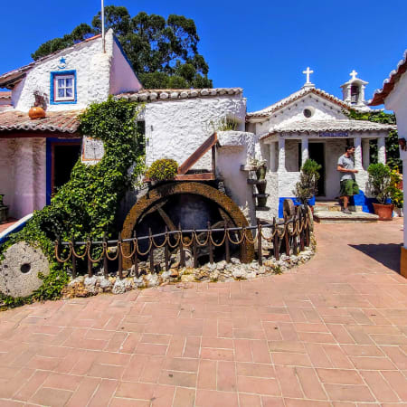8-Hour Sintra Village-Hopping Tour through Traditional Portuguese Villages