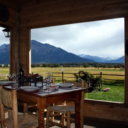 6-Hour Estancia Nibepo Aike Ranch Tour from El Calafate with Lunch