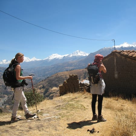 6-Hour Hiking Tour to Wilcacocha Lake from Huaraz via Santa Cruz