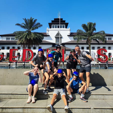 2-Hour Colonial Cycling Tour of Bandung with Europa in de Tropen
