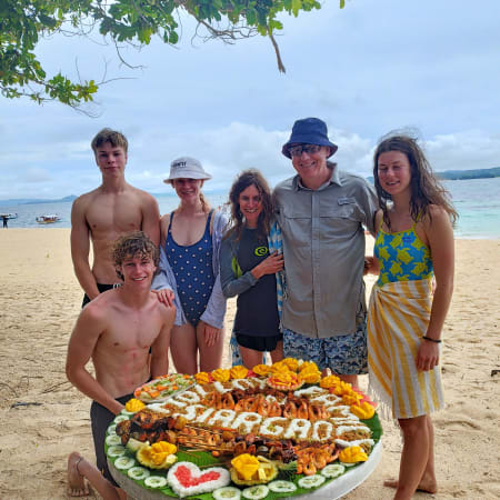 6-Hour Siargao Tri-Island Hopping Tour with Daku Island Lunch