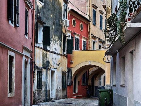 5-Hour Corfu Wine Tour with Palaiokastritsa Bay and Old Town