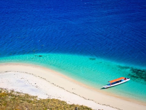 9-Day Komodo and Flores Adventure with Rinca and Kelimutu