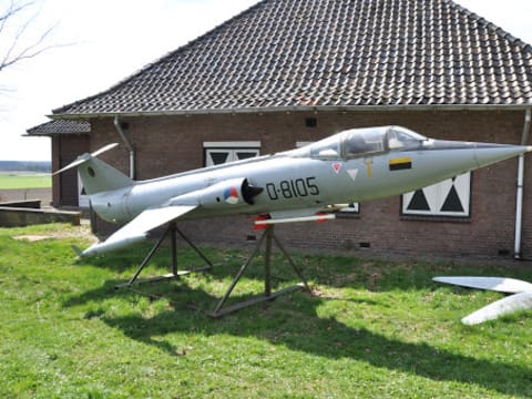 1-Day Deelen Airfield Tour in Arnhem with WWII Luftwaffe History
