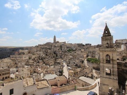 6-Hour Archaeology Tour of Matera and Altamura with Altamura Man