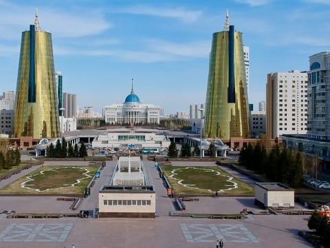 1-Day Nūr-Sūltan City Tour with Old and New City Contrasts
