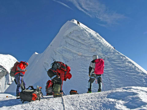 19-Day Island Peak Trek from Kathmandu via Everest Base Camp