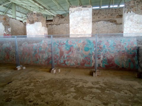 8-Hour Tlaxcala and Cacaxtla Tour with Historic Centre and Frescoes