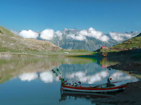 4-Day Kaghan Valley Nature Tour with Saiful Muluk and Paye Meadows