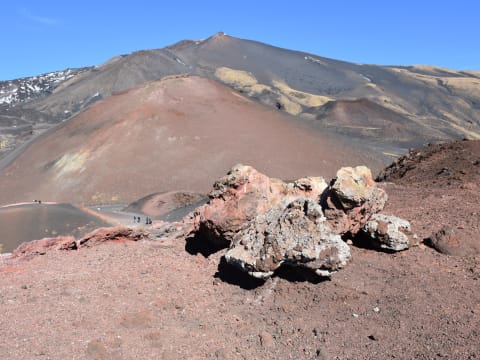 5-Hour Mount Etna Tour from Catania with Lava Tube and Tastings