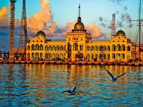 10-Hour Suez Canal Tour from Cairo with Tablet el Shagara
