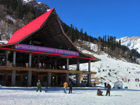 5-Day Manali, Solang Valley and Kasol Tour with Kullu Excursion
