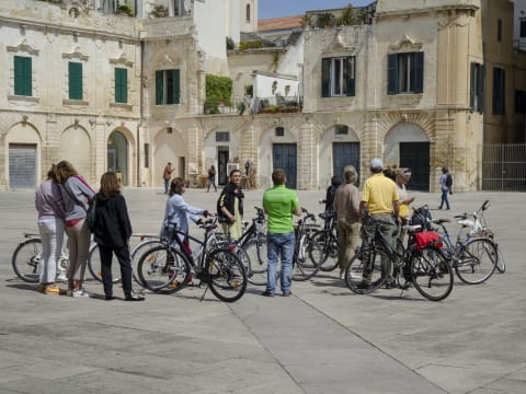 2-Hour Cycling Tour of Lecce with Baroque Sites and Local Tasting