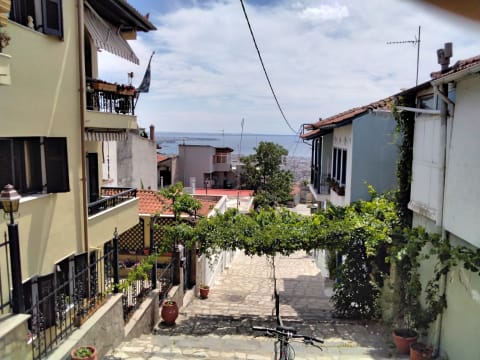 3-Hour Walking Tour of Thessaloniki with Upper Town and UNESCO Sites