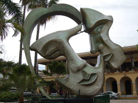 3-Hour Bike Tour of Mazatlán's Historic District and Local Markets