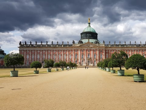 5-Hour Potsdam Sightseeing Tour with Sanssouci and New Palace