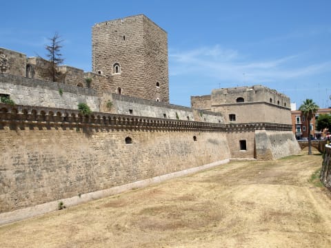 2-Hour Private Bari Walking Tour with Pasta Street and Bari Vecchia
