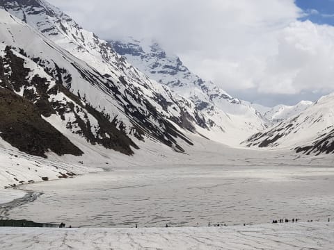 19-Day Snow Lake Trek in Pakistan via Hispar Pass and Hunza