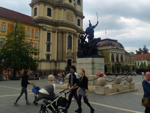 8-Hour Eger City Tour with Thermal Bath and Wine Resort