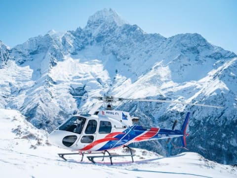 3-Hour Gorakshep to Kathmandu Helicopter Flight over Everest