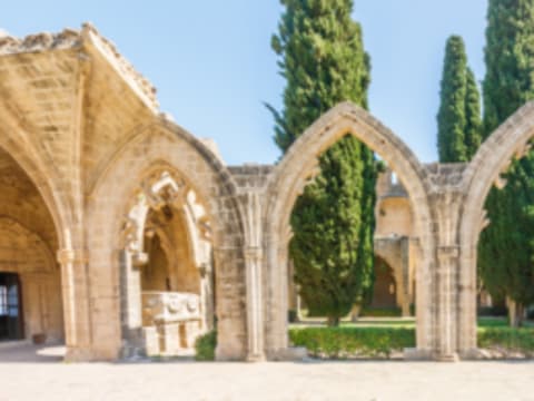 5-Hour Kyrenia Highlights Tour with Bellapais Abbey and Winery