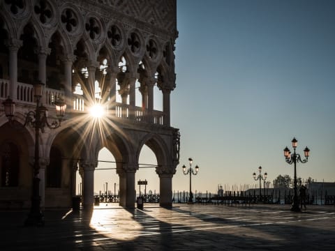 2-Hour Private Walking Tour of Venice's Jewish Ghetto and Cannaregio