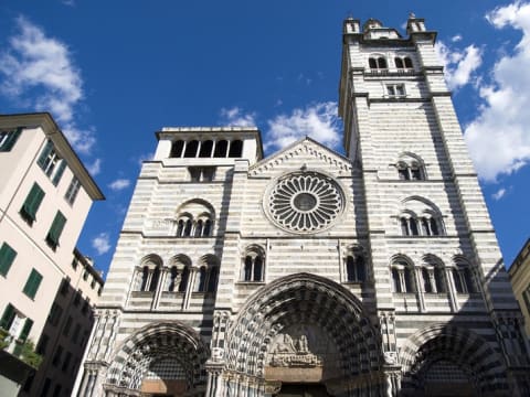 6-Hour Genoa City Sightseeing Tour with Street Food Tasting