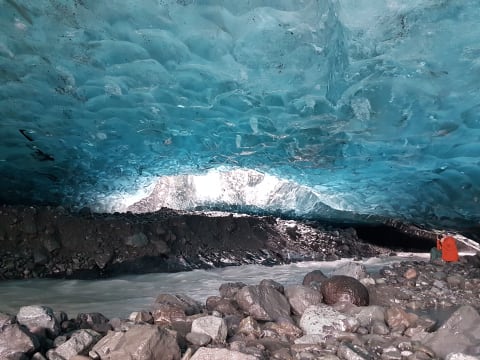 3-Hour Vatnajökull Ice Cave Tour from Höfn by Super-Jeep
