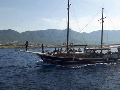 9-Hour Kyrenia Harbor Boating Tour with Panoramic City Tour