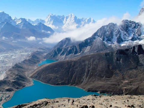 17-Day Gokyo Cho La Pass Trek in Nepal with Everest Base Camp