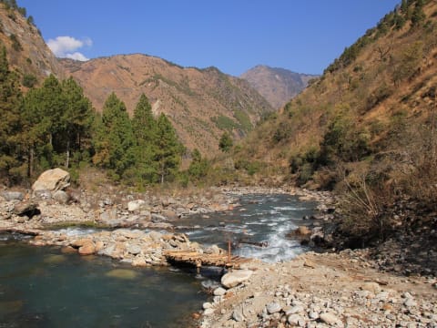 17-Day Langtang and Gosainkunda Trek with Kyanjin Ri and Helambu