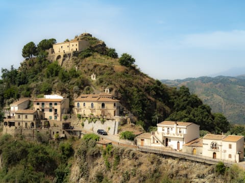 8-Hour Savoca, Forza d'Agrò and Taormina Tour from Catania