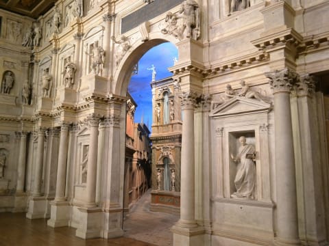 6-Hour Walking Tour of Vicenza with Palladian UNESCO Highlights